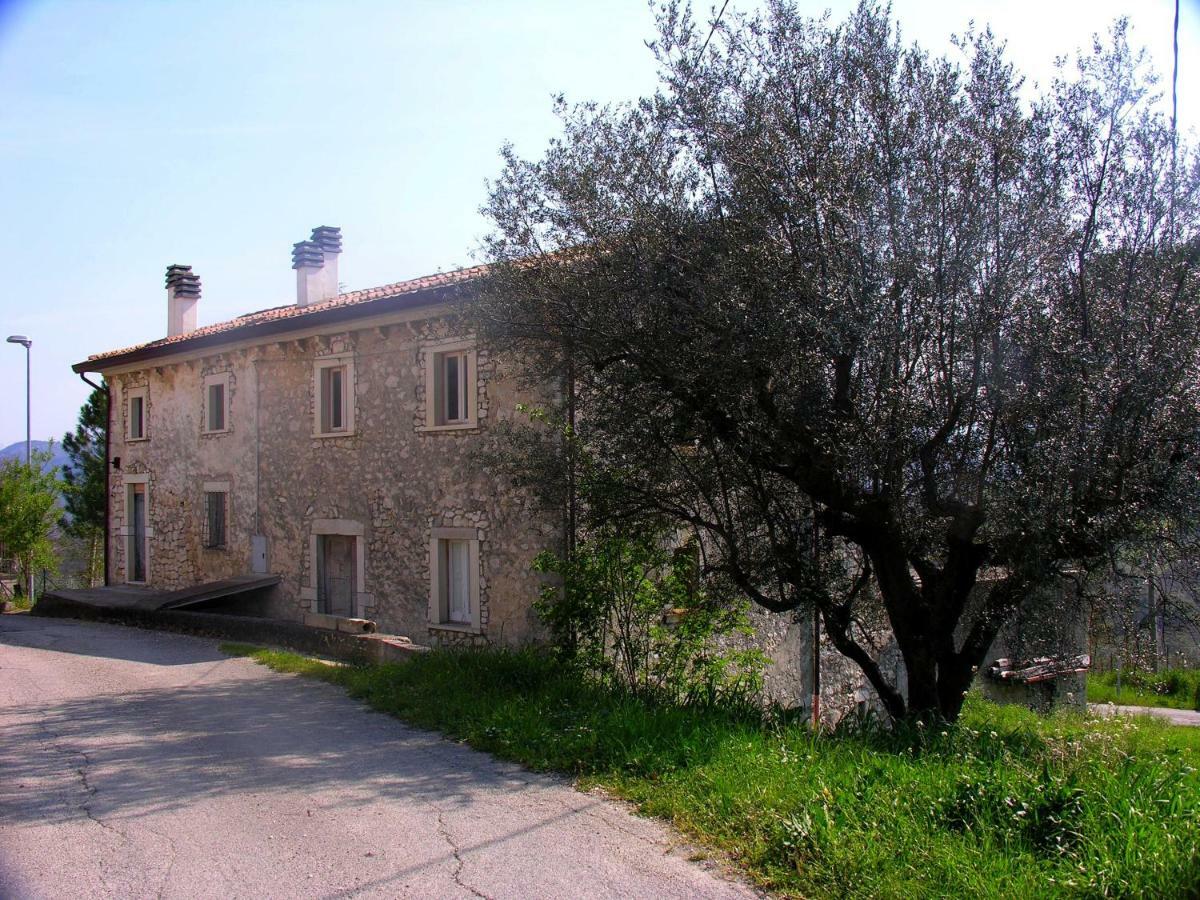 Gasthaus Ai Limiti • 67 • Stonehouse Palombaro Exterior foto